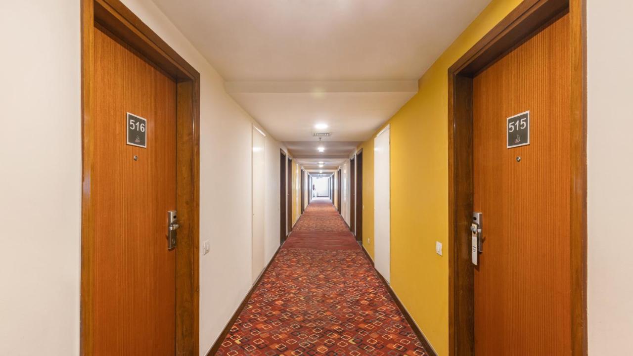 Ibis Gurgaon Golf Course Road - An Accor Brand Hotel Kültér fotó